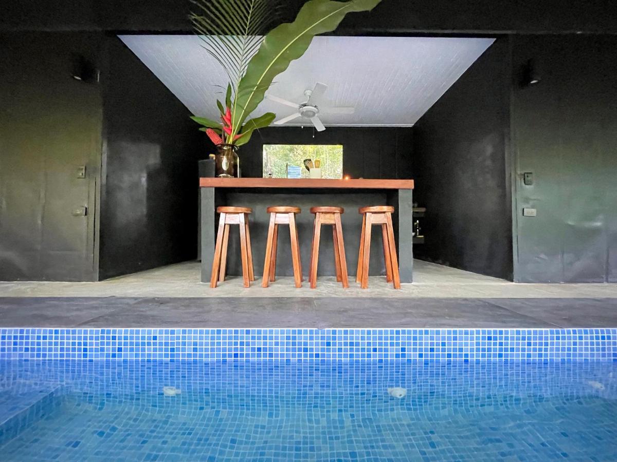Villa Joeyshe- New Luxury Villa With Pool & Ac Puerto Viejo de Talamanca エクステリア 写真